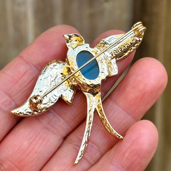 Brand New Jelly Belly Bird Brooch Vintage Style Spring Swallow Pin - Picture 3 of 5